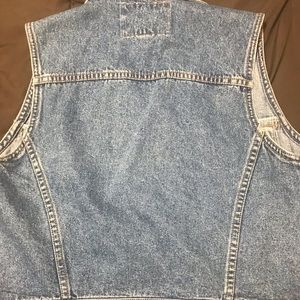 Pretty vest